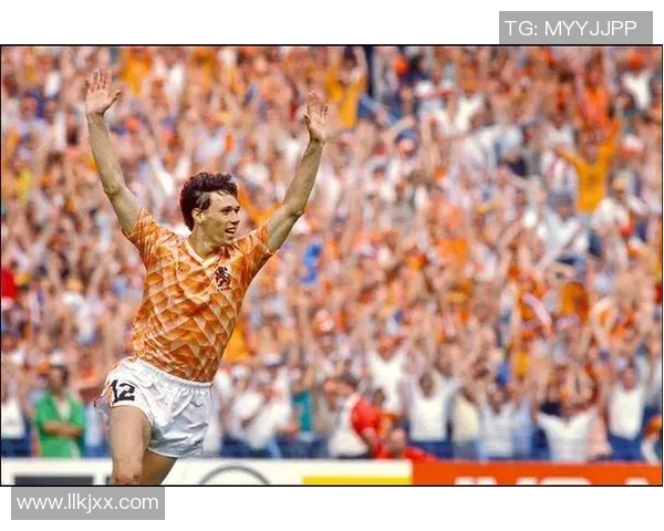 荷兰足球巨星的辉煌历程与成就解析